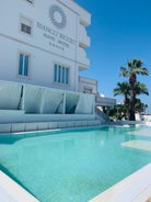 Bianco Riccio Suite Hotel