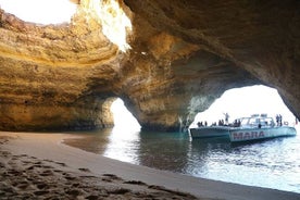 Catamaran Cruise: Caves and Coastline to Benagil