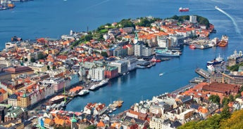 Top of Scandinavia with Arctic Circle with Coastal Cruise