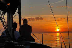 Sunset Sailing entlang der Küste von Marbella von Puerto Banus