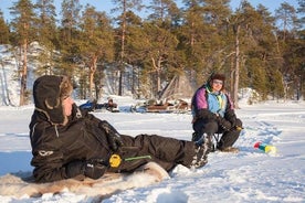 Vanuit Saariselkä: ijsvistocht naar het Inarimeer, rendieren en lunch