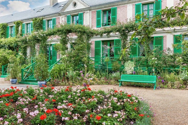 House and garden of Claud Monet, famous french impressionist painter in Giverny town in France.jpg