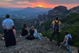 Tour al atardecer de Meteora en bicicleta eléctrica