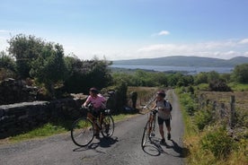 Passeio de bicicleta mágico em torno de Cong