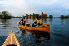 CASTLE ISLAND - Tour guiado en canoa en el Parque Histórico de Trakai