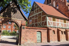 Wismar: Self-guided old town walk to explore the city