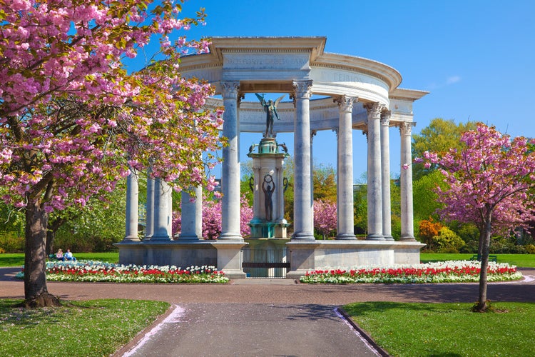 Photo of Welsh National War Memorial Statue, Alexandra Gardens, Cathays Park, Cardiff, Wales, UK.