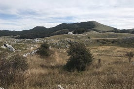 Montenegro escondido en bicicleta eléctrica, a través del teleférico de Kotor hasta 1300 m