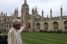  Tour storico guidato a piedi di Cambridge con guida e sbirciatina