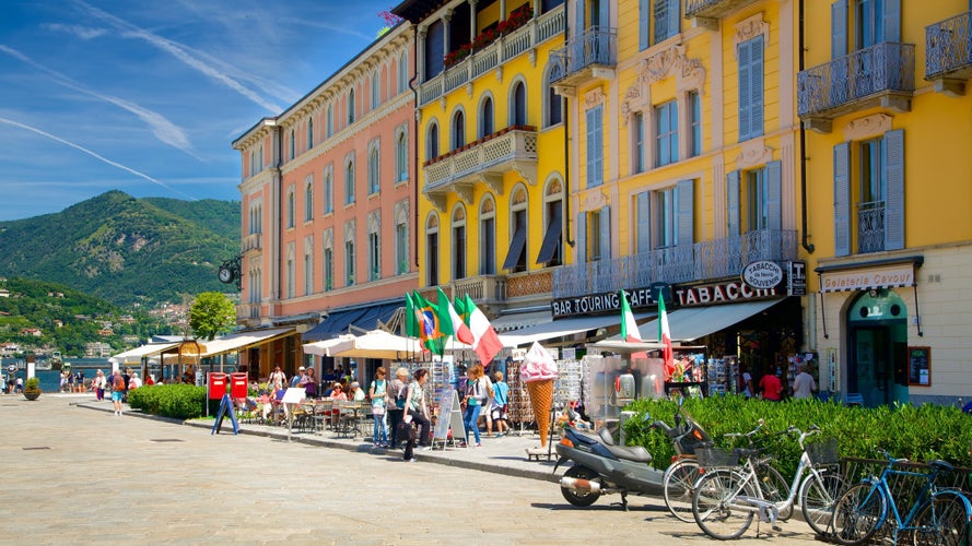 Piazza Cavour which includes outdoor eating and heritage architecture,como, Lake Como, Italy