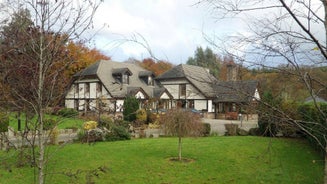 Tudor Lodge