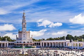 From Lisbon: Fátima, Nazaré, and Óbidos Guided Tour