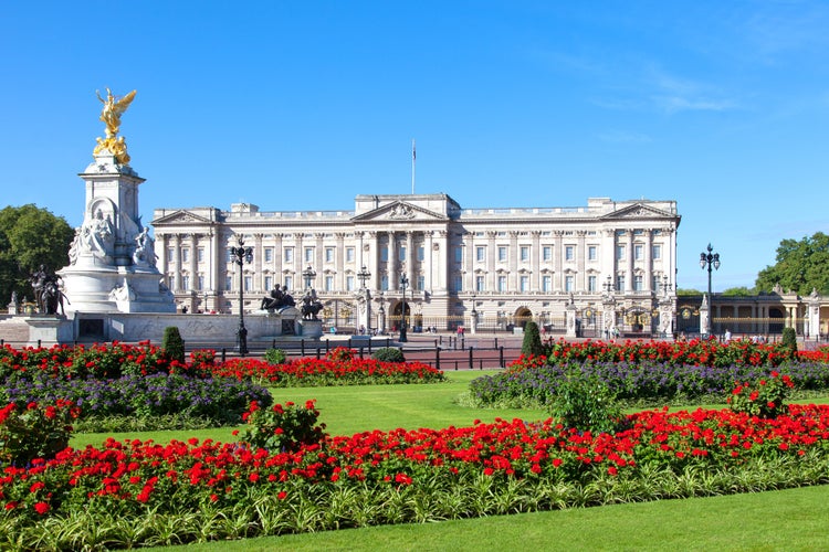 photo of Buckingham Palace in Westminster, London, England.