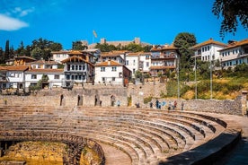 Traslado privado de Tirana a Skopje con parada de 1 hora en Ohrid