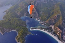 페티 예 (Fethiye)에서 블루 라군 Ölüdeniz Tandem Paragliding Experience