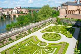 Photo of Bordeaux aerial panoramic view. Bordeaux is a port city on the Garonne river in Southwestern France.