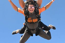 Skydive Algarve: Tandem Skydiving 10.000ft (up to 15.000ft)