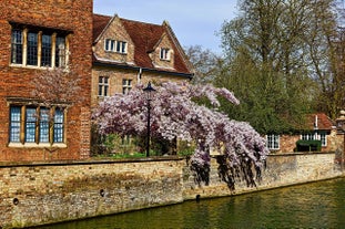 Photo of beautiful view of the city and university of Cambridge, United Kingdom.