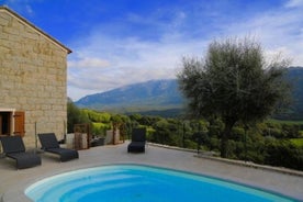 Maison de campagne, deux chambres, vue sur les montagnes