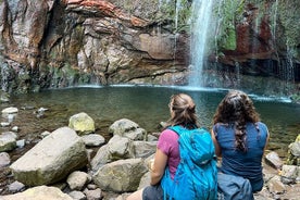 Rabaçal 25 Fontes Levada Walk en pequeños grupos