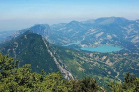 参观地拉那和达吉蒂山