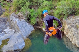 Privates geführtes Canyoning-Abenteuer Benahavís River Walk