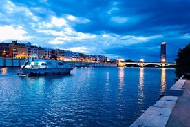 Navega en un yate exclusivo por el Guadalquivir
