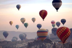 Cappadocia varmluftsballongtur over fairychimneys