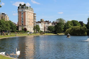 Ixelles Ponds