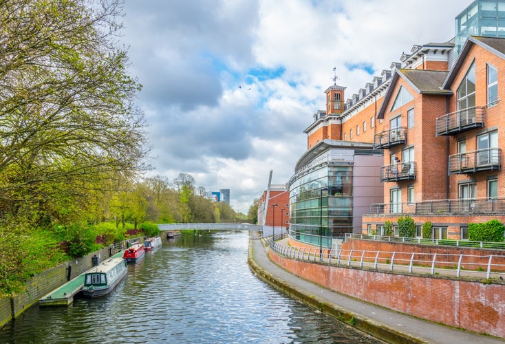 Photo of riverside of river Soar in Leicester, England.