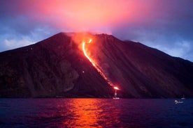 Minicruise van Tropea naar Panarea en Stromboli bij nacht