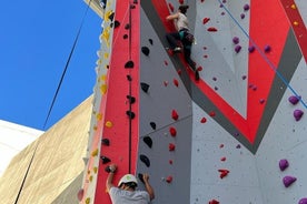 Kletterpaket auf Pfeiler 7 der Brücke 25 de Abril in Lissabon