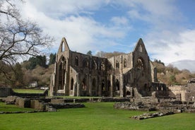 Einkaferð: Þrír Kastalar, Tintern Klaustur & Rómverskt Caerleon