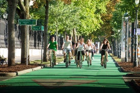 Vienna by Bike 3-Hour All-In-One City Bike Tour in English