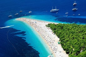 Tour privado en barco por la playa del Cuerno de Oro y la costa norte de la isla de Hvar