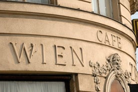 Vienna: Guided Viennese Coffee-House Tour