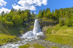 Steinsdalsfossen