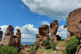 Hele dag Belogradchik Rocks en Venetsa Cave Tour vanuit Sofia