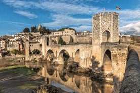 Medieval Villages & La Garrotxa Volcanic Zone Hiking. Small Group Tour