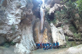 Guided Canyoning i Granada: Lentegi Canyon