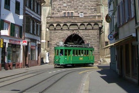 Tour on the vintage tram