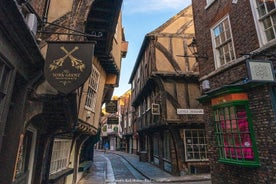 On the Beat: Murders, Crime & Mystery Private Walking Tour em York