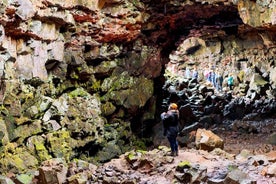 Excursión de espeleología de lava desde Reikiavik para grupos pequeños