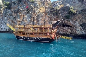 Alanya Pirate Party Boat Trip with Lunch and Soft Drinks