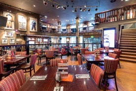 Manchester: Hard Rock Cafe Matseðill í hádeginu eða á kvöldin