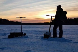 Electric Snowscootering in Lake Inari (2 hours)