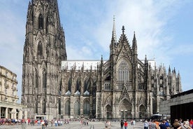 Cologne Walking tour with a visit to world famous Cathedral