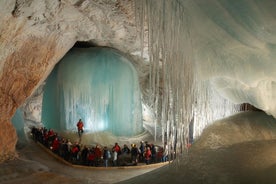 Excursion privée dans les grottes de glace Werfen et à la cascade de Golling au départ de Salzbourg