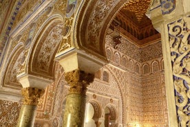 Alcazar i Sevilla med reducerad grupp