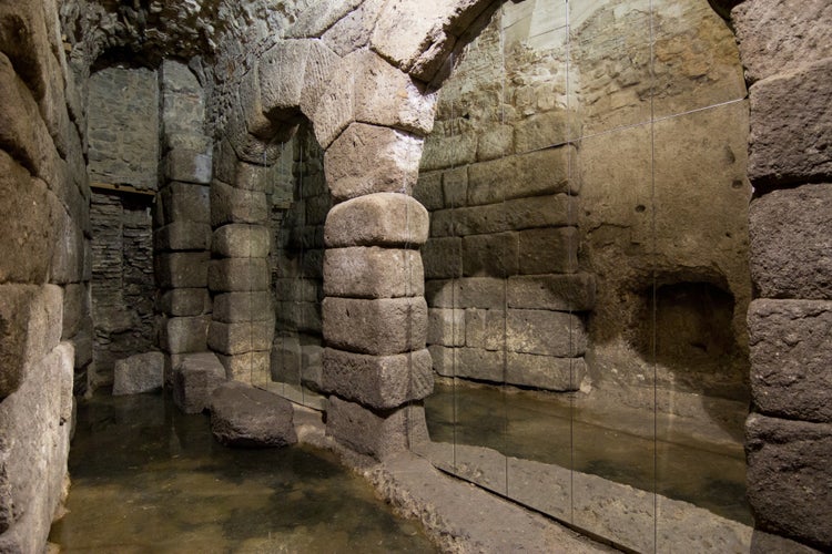 Cueva_de_Hércules_-_01.jpg
